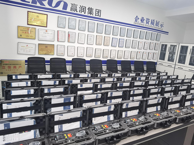 品質(zhì)保證、實力認(rèn)可！贏潤集團四合一氣體檢測儀用于石油化工企業(yè)！